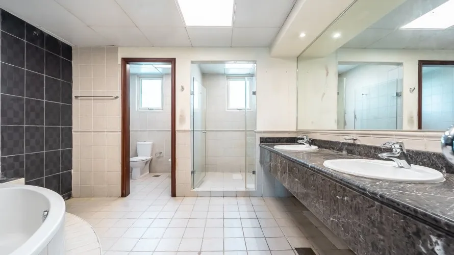 Villa de 4 dormitorios en Jumeirah Islands, UAE No. 2937 № 12