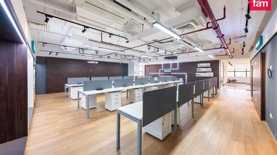 Oficina de 1121.7m² en Dubai, UAE No. 3188 № 12