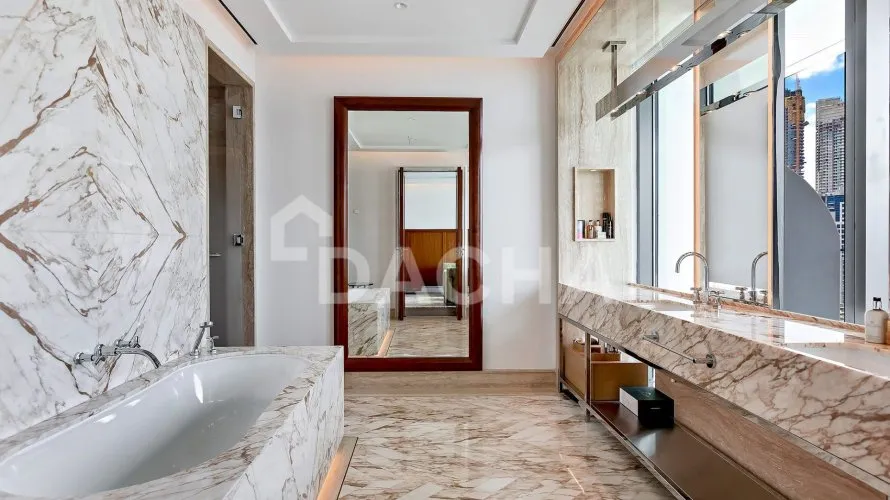 Apartamento de 4 dormitorios en Dorchester Collection Dubai, UAE No. 3129 № 27