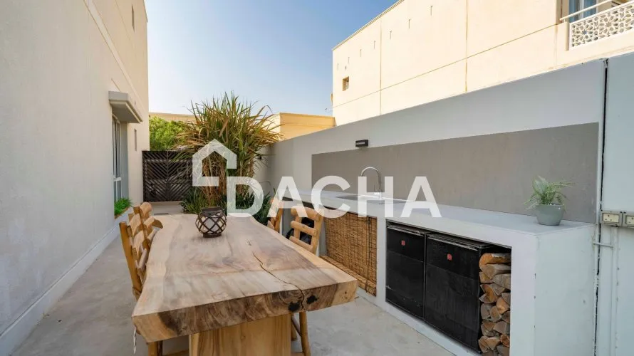 Villa de 5 dormitorios en Meadows, UAE No. 3200 № 16