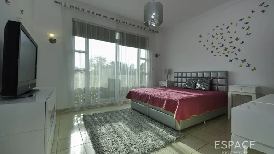 Villa de 4 dormitorios en Jumeirah Islands, UAE No. 3666 № 9