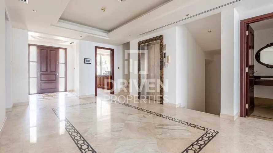 Villa de 4 dormitorios en The Crescent, UAE No. 4097 № 22
