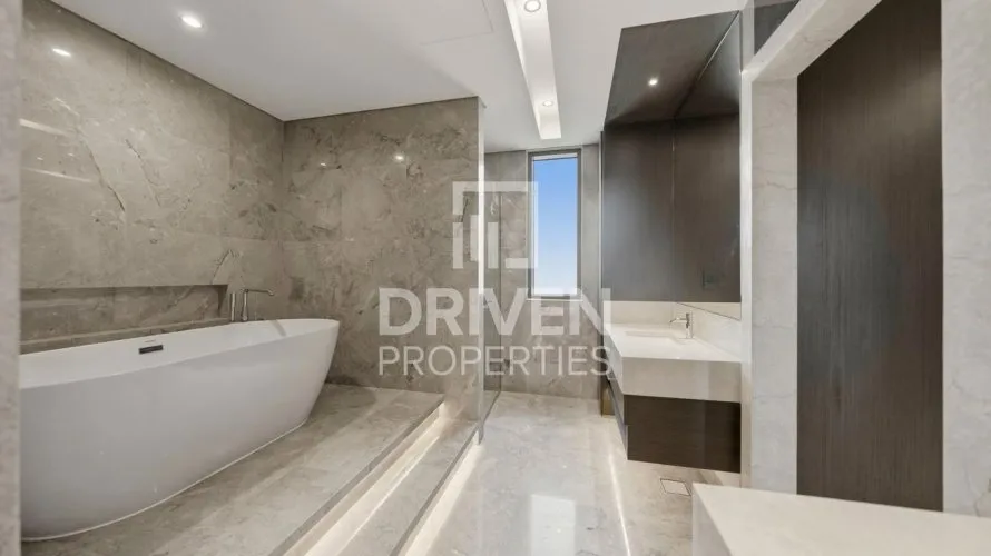 Villa de 4 dormitorios en Golf Place, UAE No. 4044 № 2