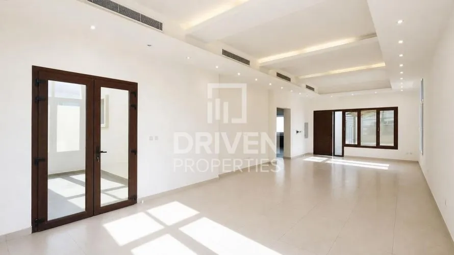 Villa de 4 dormitorios en Mirdif Villas, UAE No. 4035 № 9