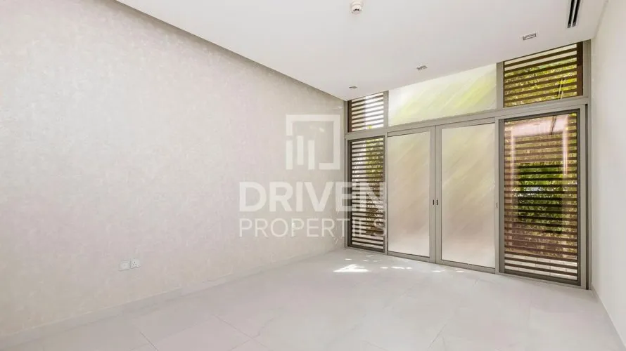 Villa de 5 dormitorios en District One, UAE No. 3858 № 6