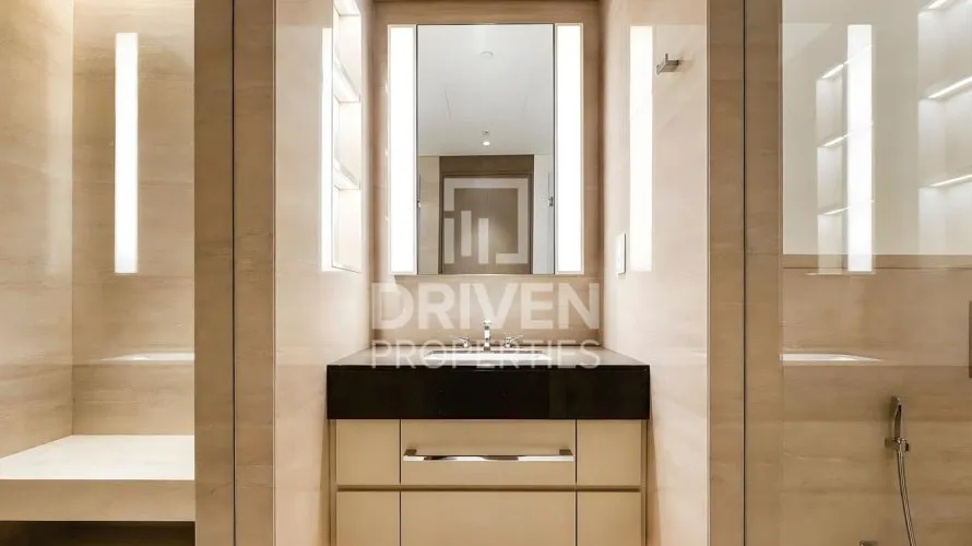 Apartamento de 4 dormitorios en Opera District, UAE No. 3904 № 5