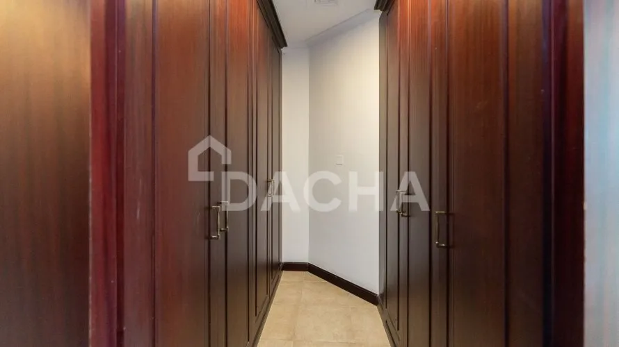 Villa de 5 dormitorios en Garden Homes, UAE No. 4240
