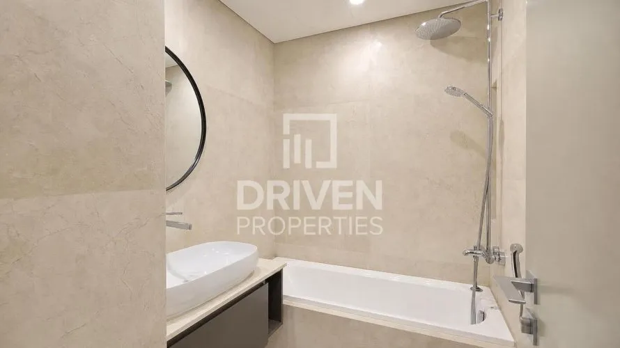Apartamento de 4 dormitorios en Umm Suqeim 3, UAE No. 4017