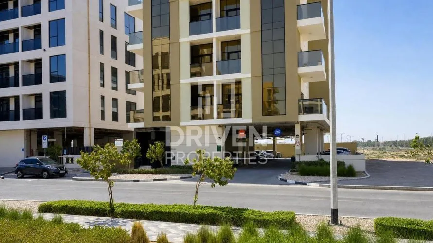 Edificio de 1592.36m² en Dubai Land, UAE No. 3866 № 5