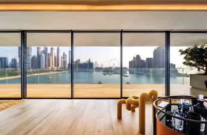 Apartamento de 4 dormitorios en Dubai, UAE No. 4283