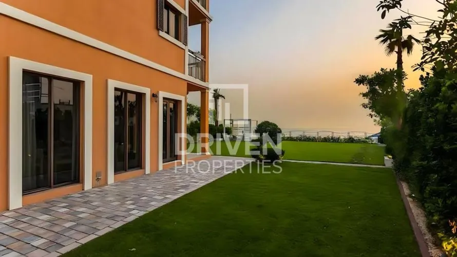 Villa de 5 dormitorios en Jumeirah, UAE No. 4049 № 3