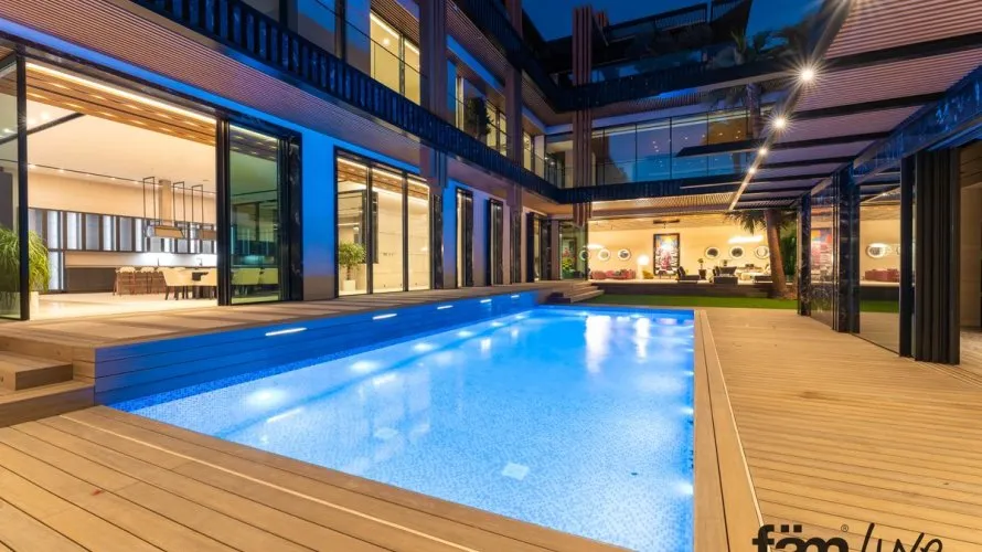 Villa de 5 dormitorios en Umm Al Sheif, UAE No. 4223 № 1