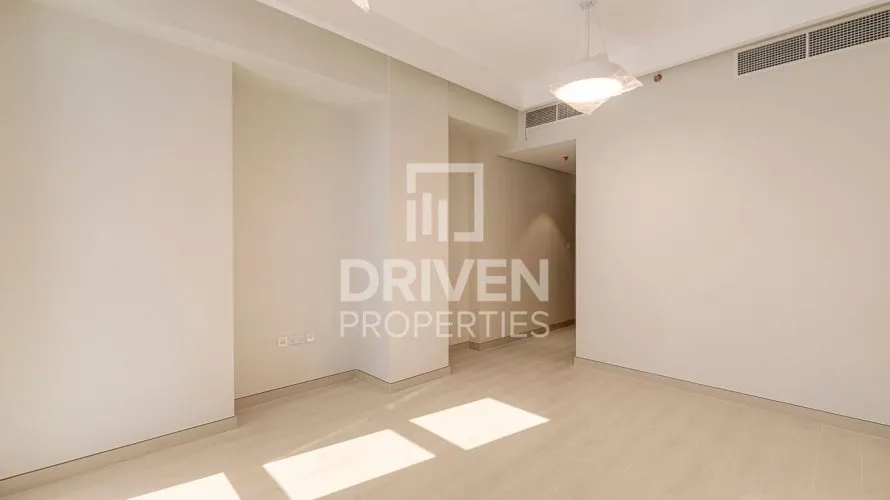 Edificio de 13311.89m² en District 12, UAE No. 4347 № 12
