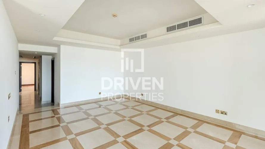 Villa de 4 dormitorios en The Crescent, UAE No. 4097 № 18