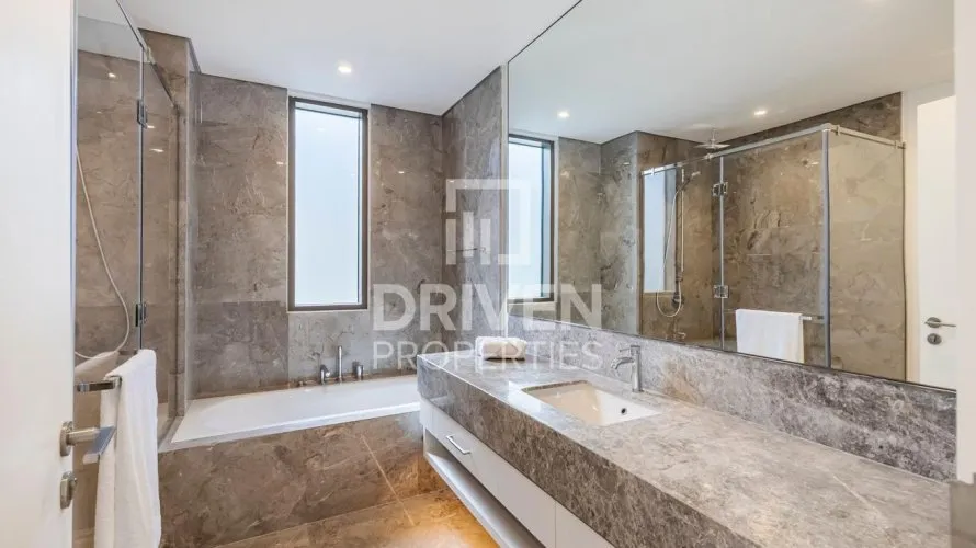 Villa de 5 dormitorios en Golf Place, UAE No. 4079 № 17