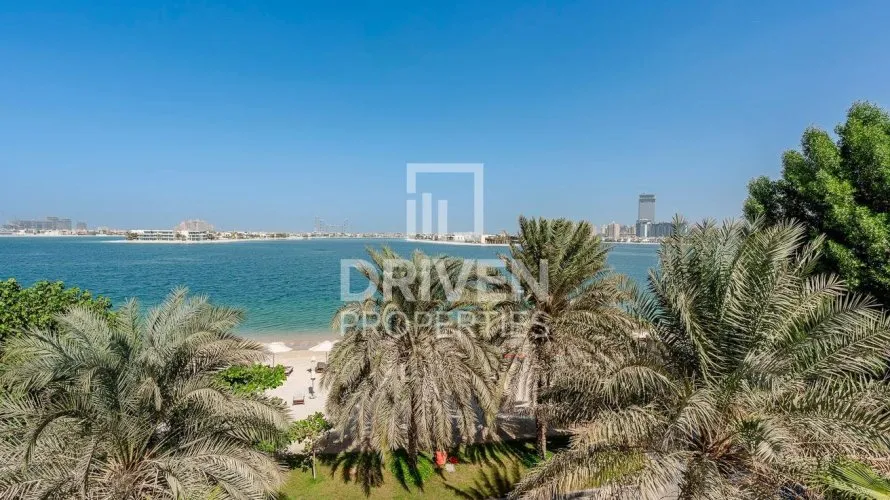 Villa de 4 dormitorios en The Crescent, UAE No. 4097 № 2