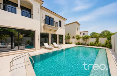 Villa de 6 dormitorios en Aseel, UAE No. 3829