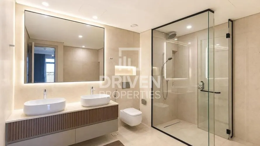 Apartamento de 4 dormitorios en Umm Suqeim 3, UAE No. 4017 № 1