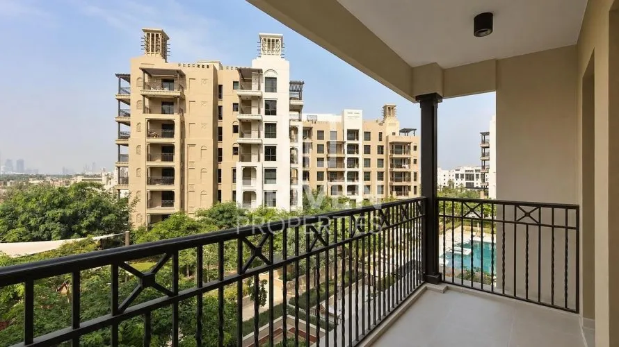 Apartamento de 4 dormitorios en Umm Suqeim 3, UAE No. 4017 № 7