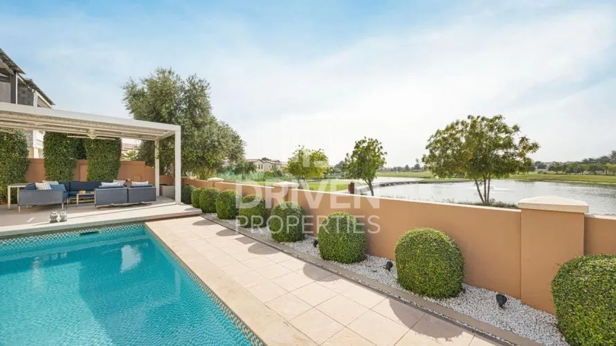 Villa de 5 dormitorios en Sienna Lakes, UAE No. 4366 № 11