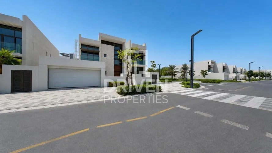 Villa de 4 dormitorios en District One, UAE No. 4534 № 19