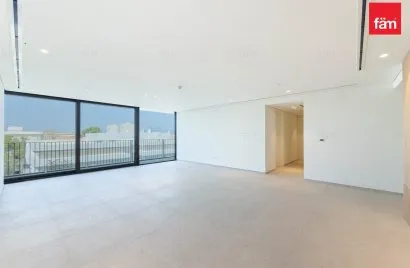 Apartamento de 4 dormitorios en Dubai, UAE No. 4543