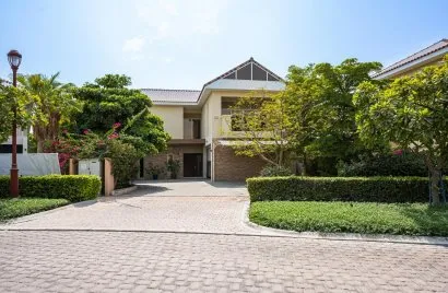 Villa de 5 dormitorios en Jumeirah Golf Estates, UAE No. 4739