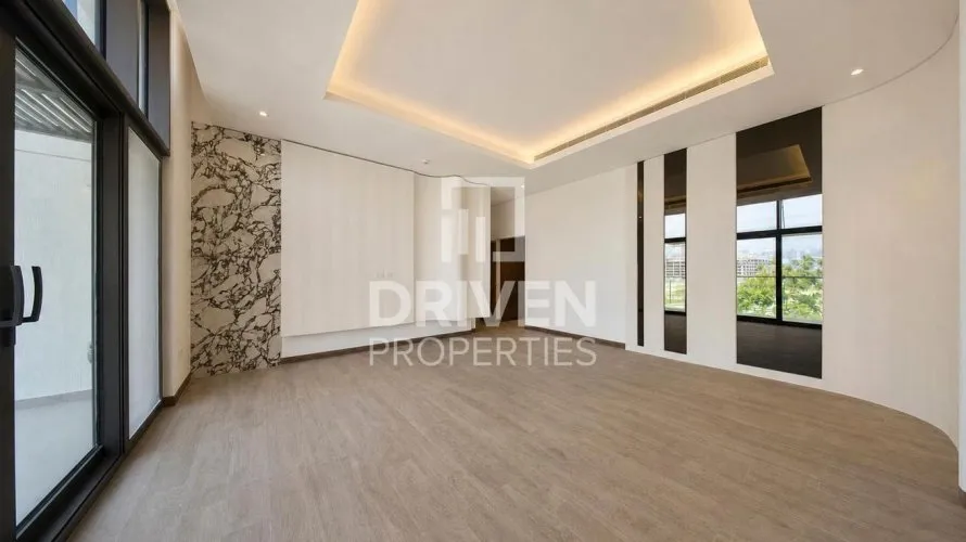 Villa de 4 dormitorios en District One, UAE No. 4535 № 8