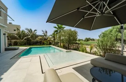 Villa de 6 dormitorios en Dubai, UAE No. 4560