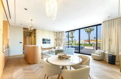 Apartamento de 1 dormitorio en The Heart of Europe, UAE No. 4628