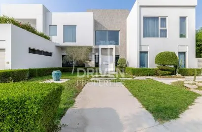 Villa de 4 dormitorios en The Nest, UAE No. 4522