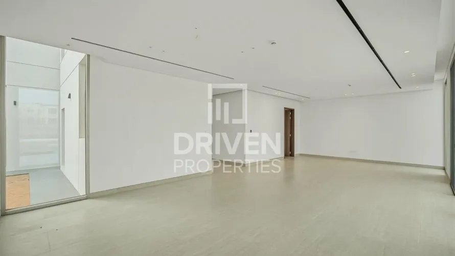 Villa de 5 dormitorios en Jumeirah Park, UAE No. 4636 № 1