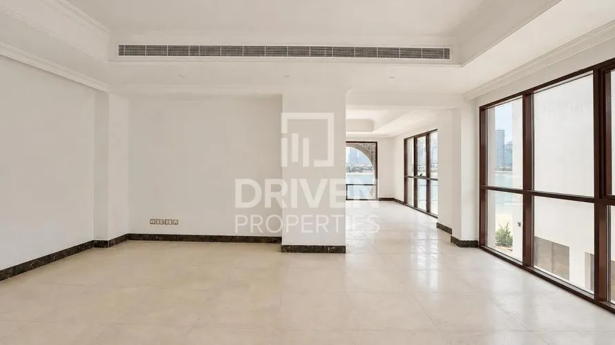 Villa de 5 dormitorios en Signature Villas, UAE No. 4635 № 22