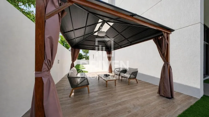 Villa de 4 dormitorios en District One, UAE No. 4513 № 24