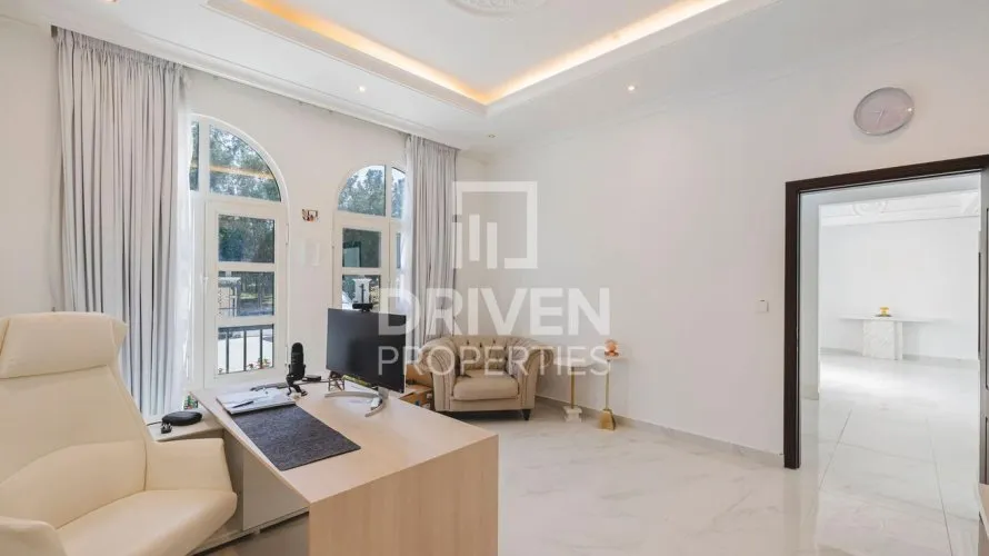 Villa de 5 dormitorios en Hacienda, UAE No. 4489 № 12