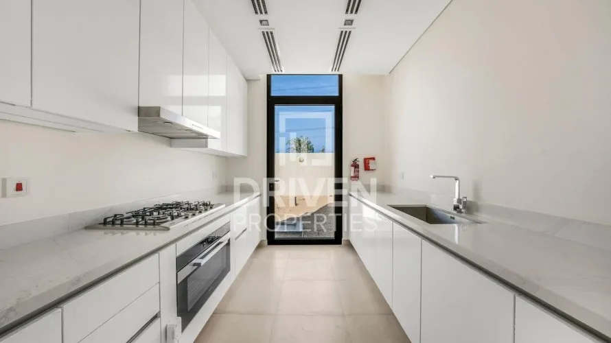 Villa de 4 dormitorios en District One, UAE No. 4520 № 12