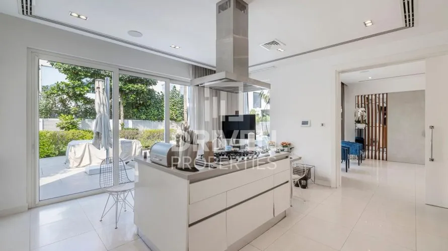 Villa de 4 dormitorios en The Nest, UAE No. 4522 № 20
