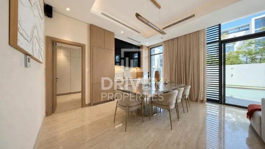 Villa de 4 dormitorios en District One, UAE No. 4513 № 14