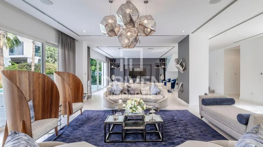 Villa de 4 dormitorios en The Nest, UAE No. 4522 № 1