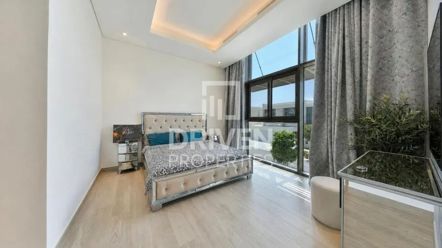 Villa de 4 dormitorios en District One, UAE No. 4513 № 9