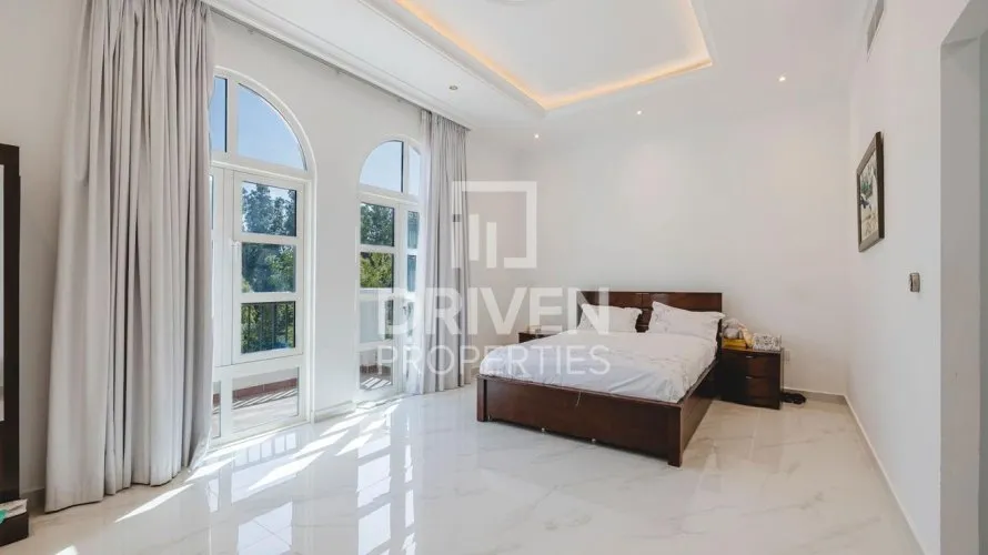 Villa de 5 dormitorios en Hacienda, UAE No. 4489 № 14