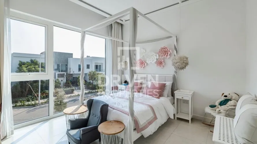 Villa de 4 dormitorios en The Nest, UAE No. 4522 № 15