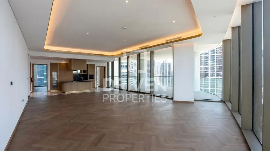 Apartamento de 4 dormitorios en Business Bay, UAE No. 4892 № 27
