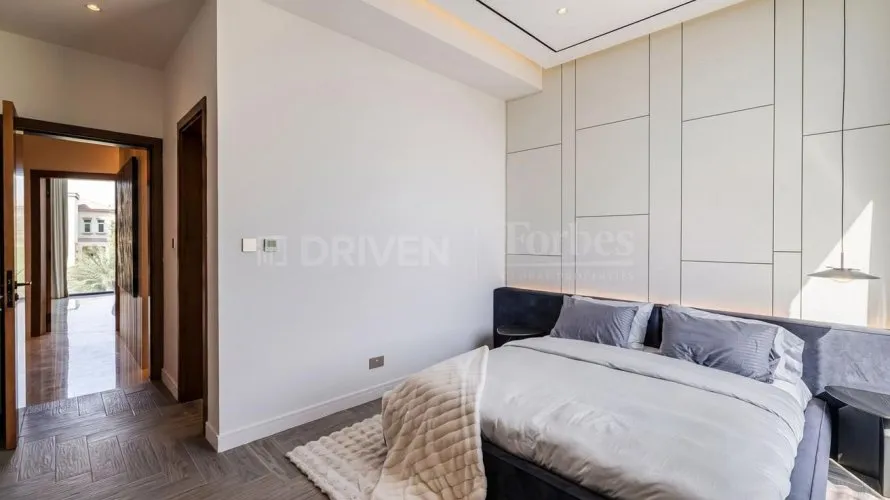 Villa de 5 dormitorios en Jumeirah Park, UAE No. 4487 № 19