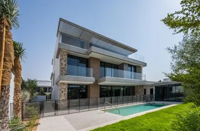 Villa de 6 dormitorios en Tilal Al Ghaf, UAE No. 4737