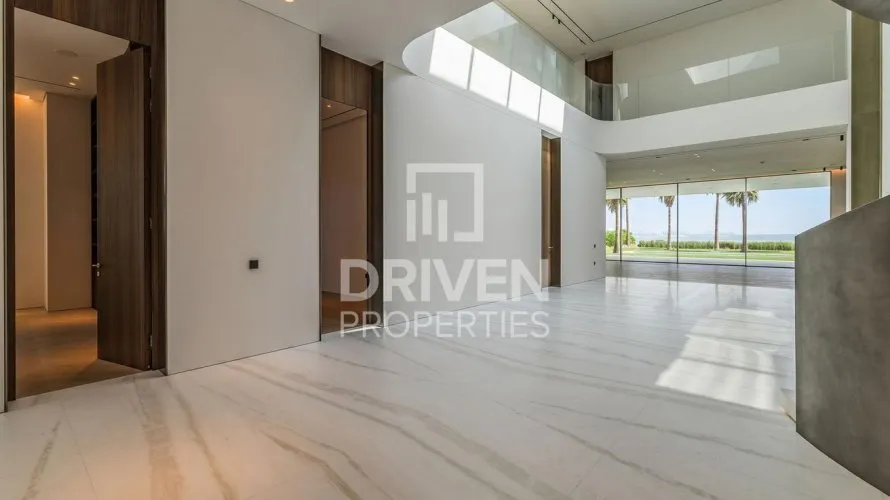 Villa de 6 dormitorios en The Crescent, UAE No. 4621 № 27