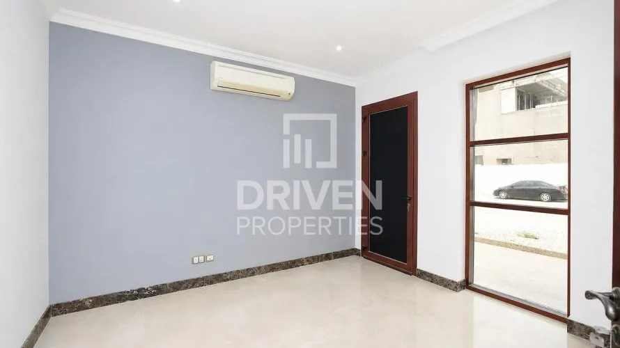 Villa de 5 dormitorios en Signature Villas, UAE No. 4634 № 11