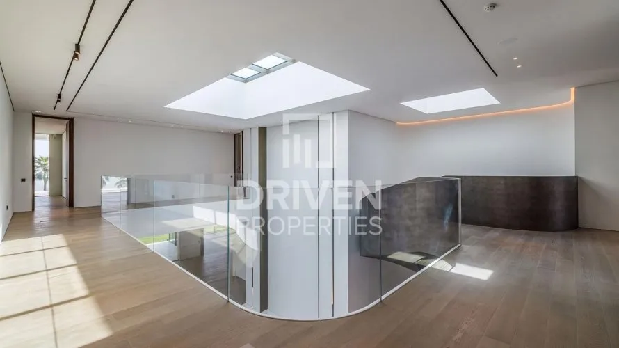 Villa de 6 dormitorios en The Crescent, UAE No. 4621 № 20