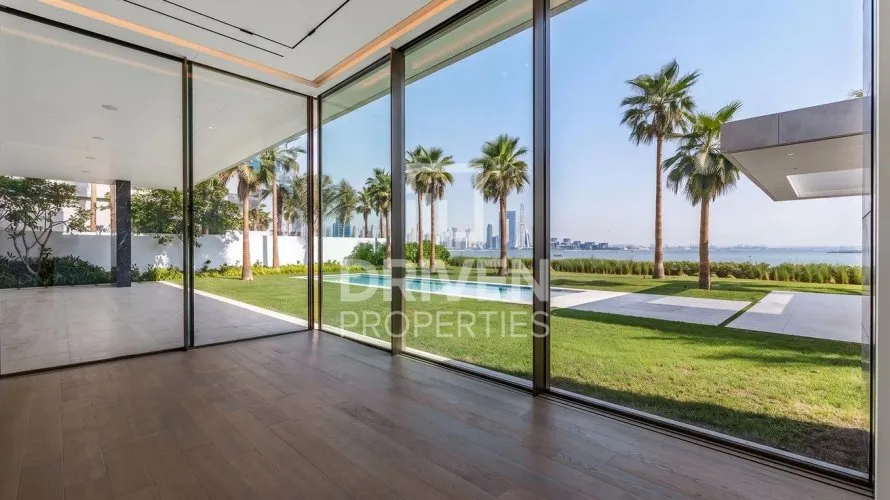 Villa de 6 dormitorios en The Crescent, UAE No. 4621 № 9