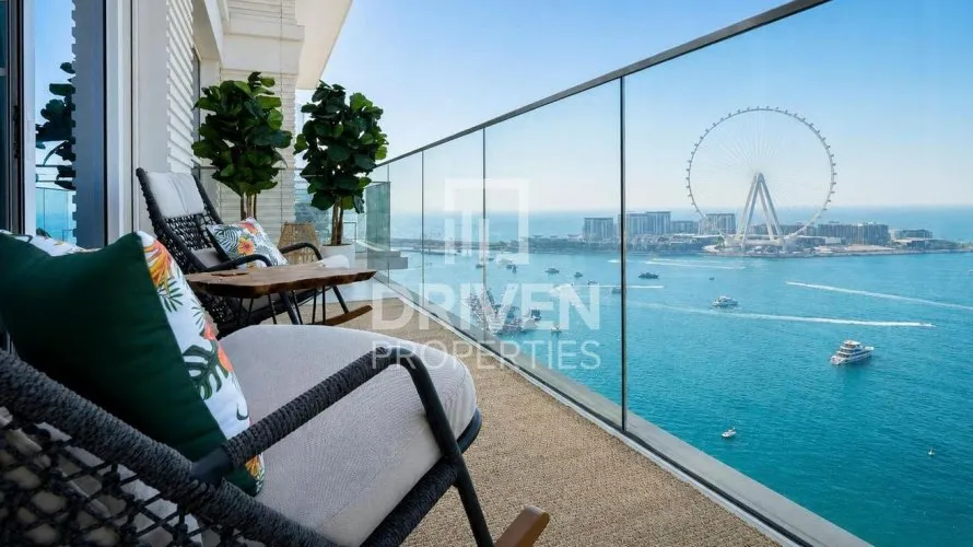 Apartamento de 3 dormitorios en La Vie, UAE No. 4537 № 1